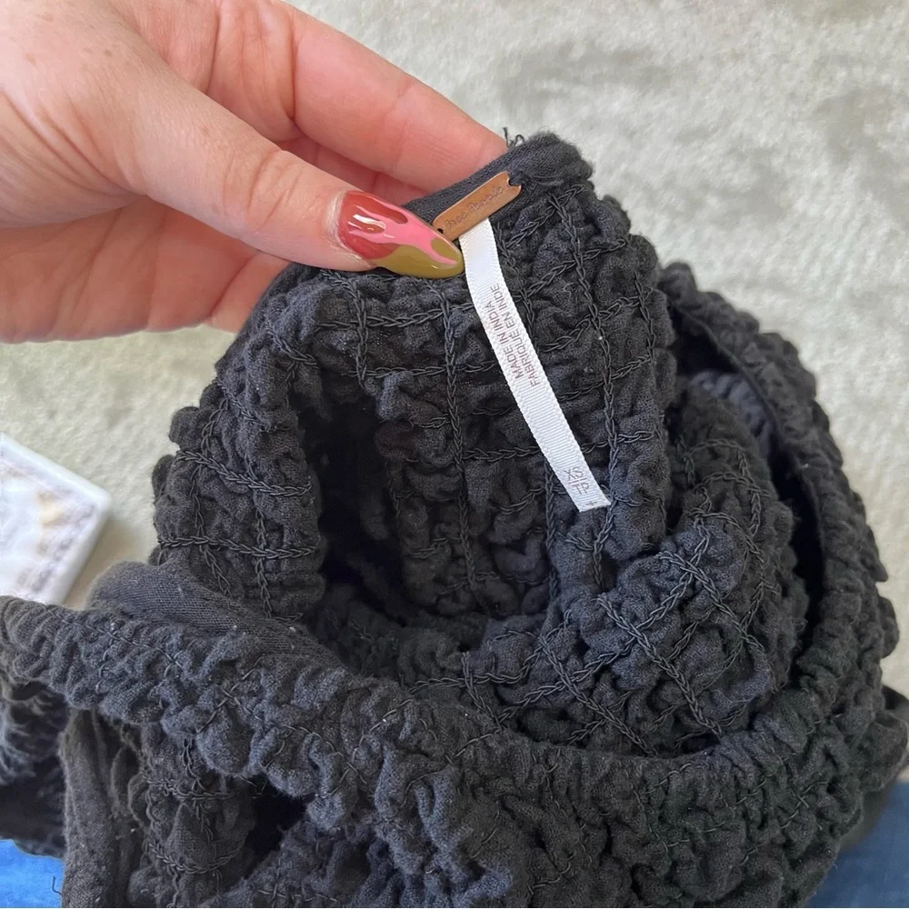 EUC Women's Free People Juliette Smoked Romper size XS in Back - Picture 7 of 9